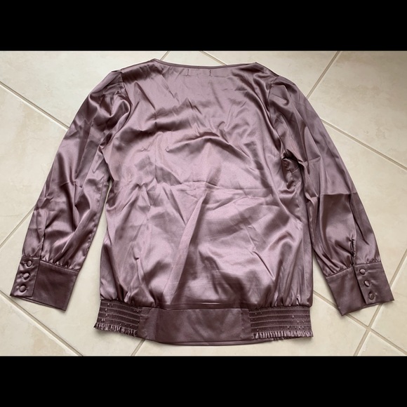 The Limited Women’s V-Neck Metallic Blouse - sz S - Picture 2 of 9